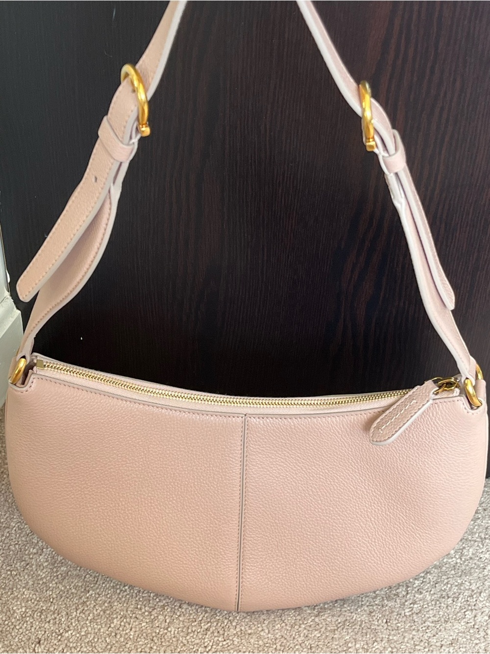 Salvatore Ferragamo Leather Shoulder Bag with Gold Gancini- Worn only twice - Picture 5 of 10